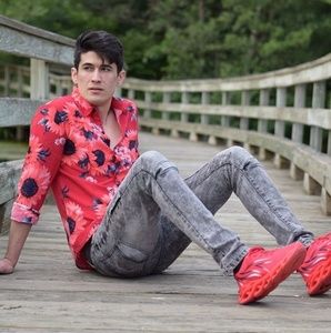 Meet your Posher, Mojtaba